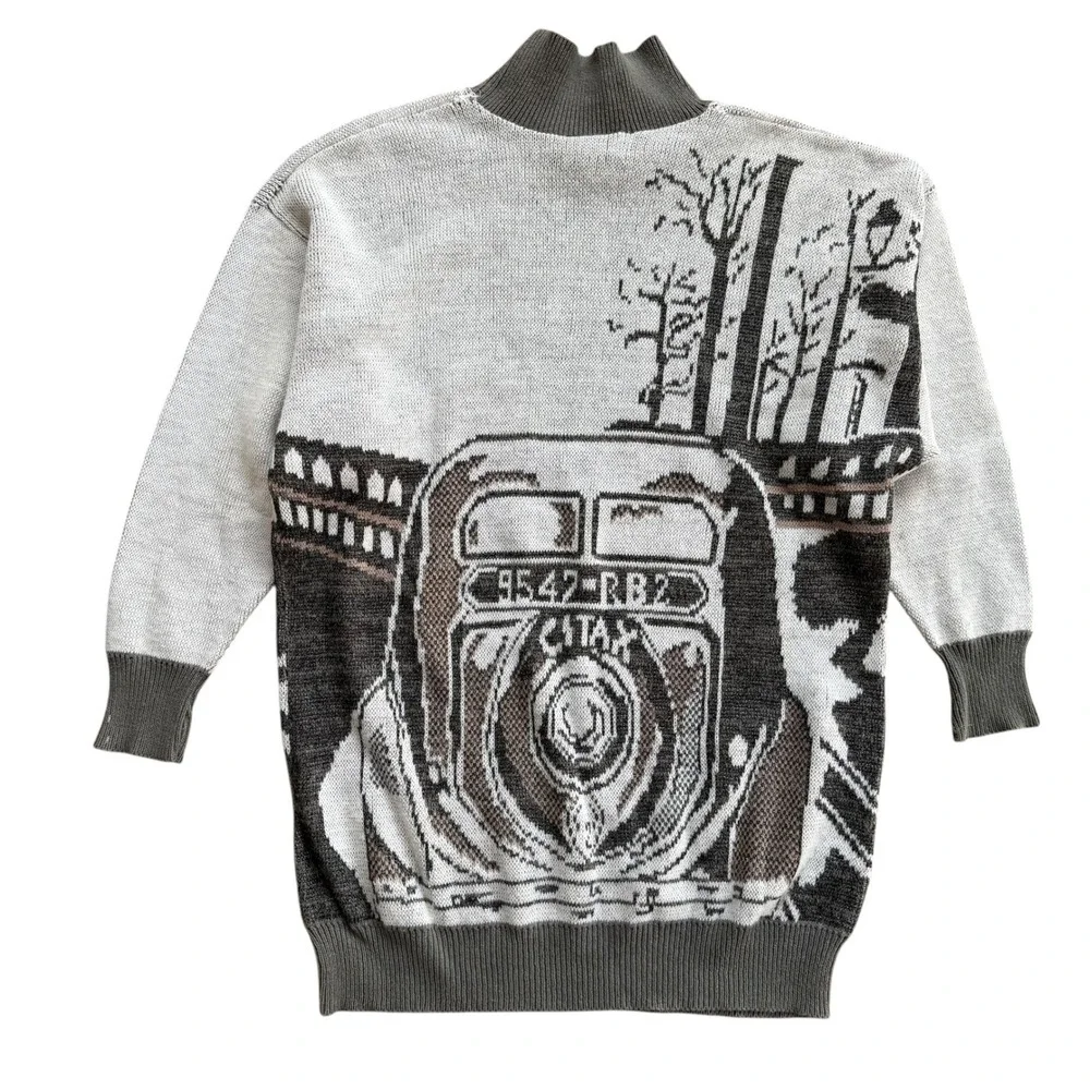Carole Little for St Tropez Wear Women's Large Mock Neck Taxi Scene Knit Sweater
